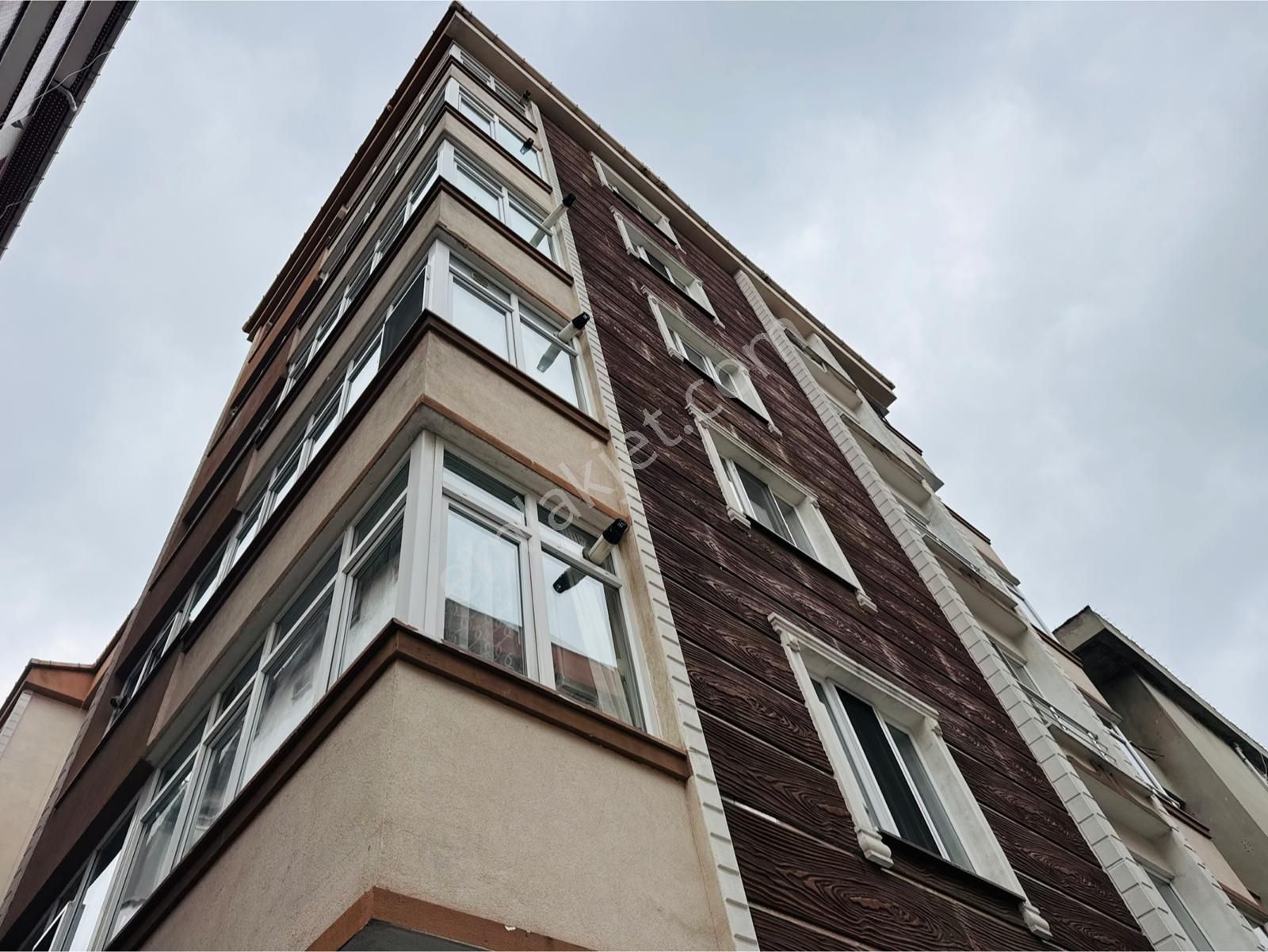 Çerkezköy/ Yıldırım Beyzıt Mah'de Servisler Güzergahın'da Kiralık 1+1 Kombili Hazır Daire - Görsel 18