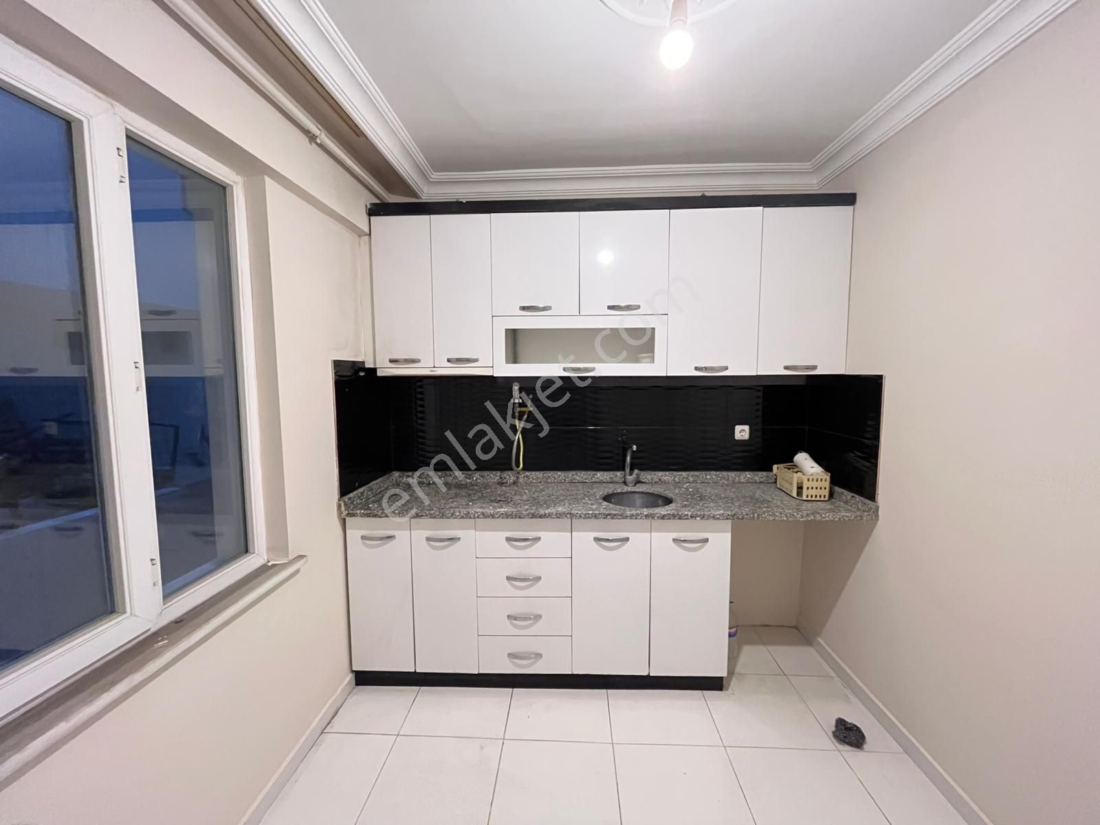 Çerkezköy/ Yıldırım Beyzıt Mah'de Servisler Güzergahın'da Kiralık 1+1 Kombili Hazır Daire - Görsel 11