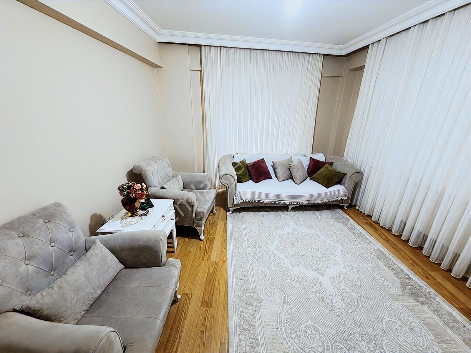 Gültepe'de 3.5+1 Satılık 125 M2 1.kat Gibi Y.giriş Asansörlü - Görsel 6