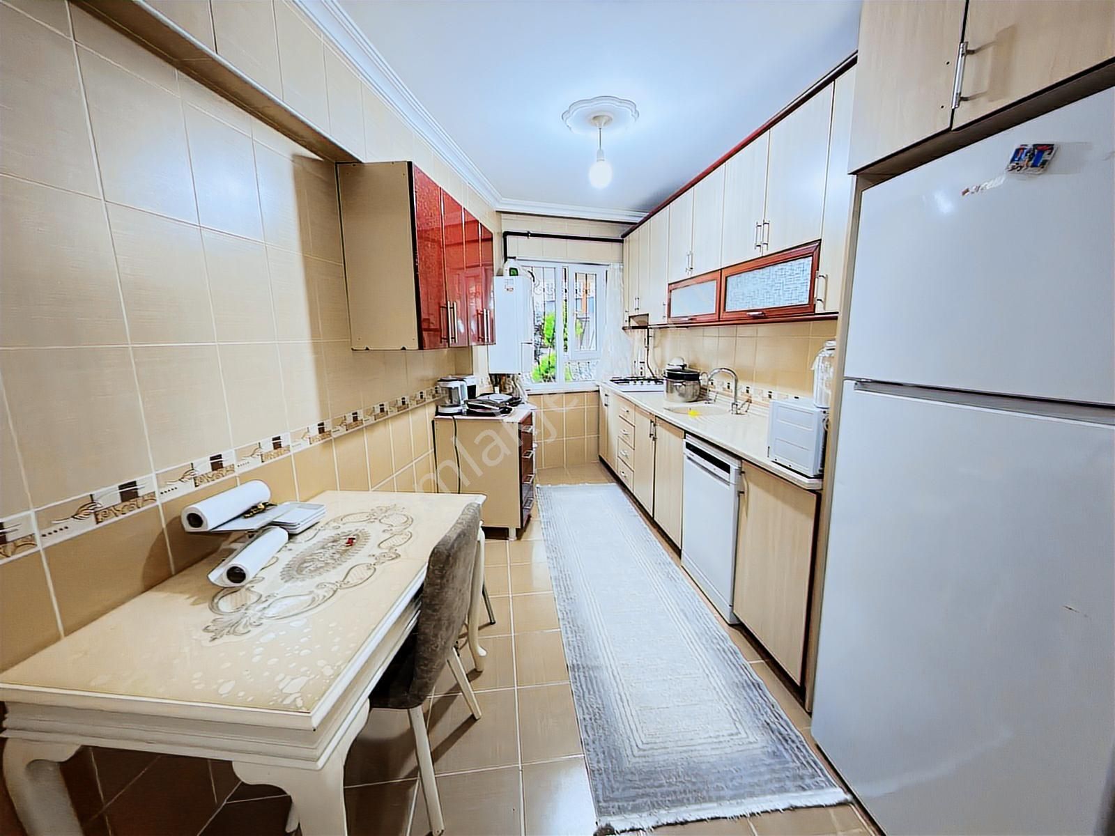 Gültepe'de 3.5+1 Satılık 125 M2 1.kat Gibi Y.giriş Asansörlü - Görsel 8
