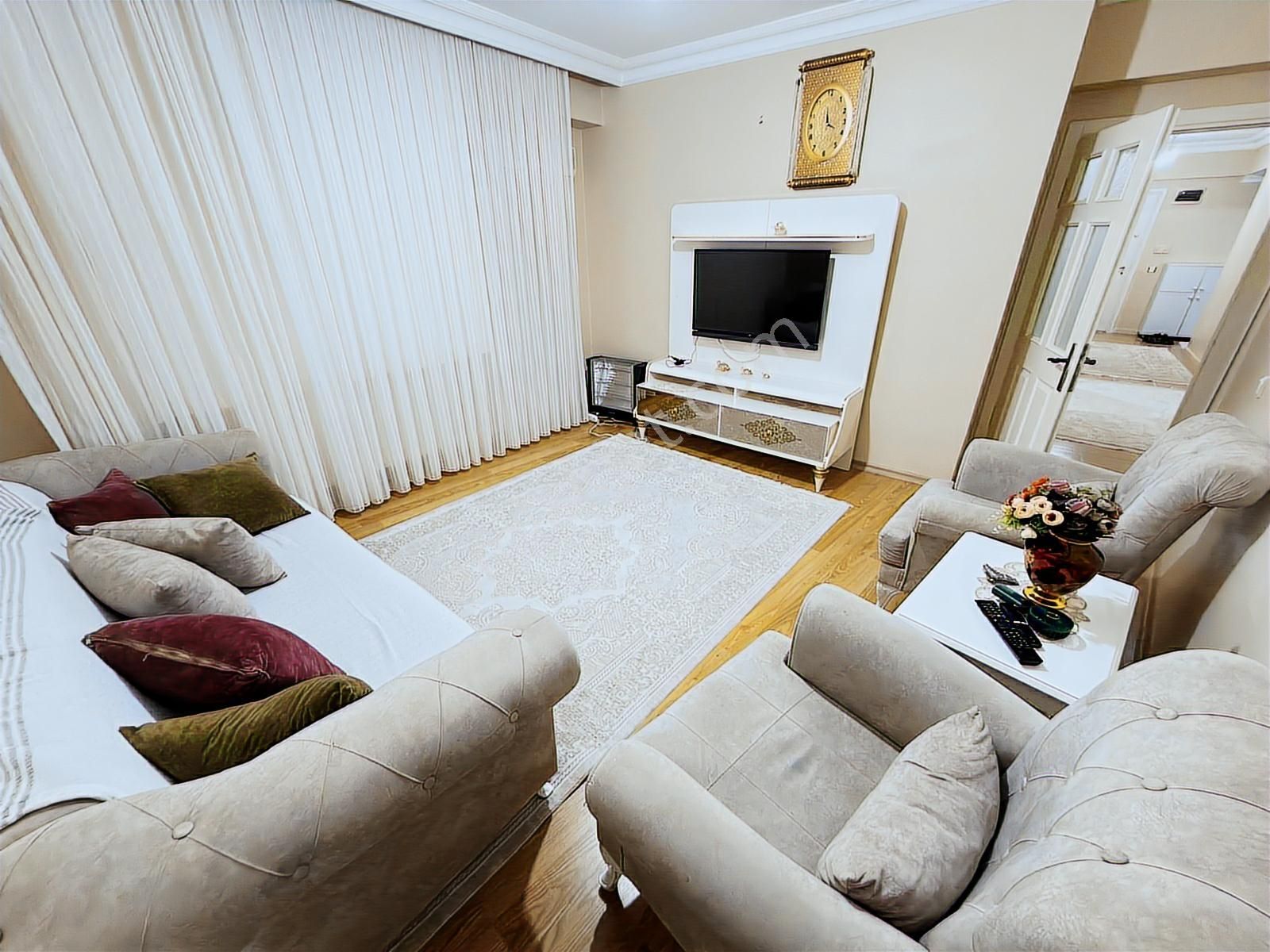 Gültepe'de 3.5+1 Satılık 125 M2 1.kat Gibi Y.giriş Asansörlü - Görsel 11