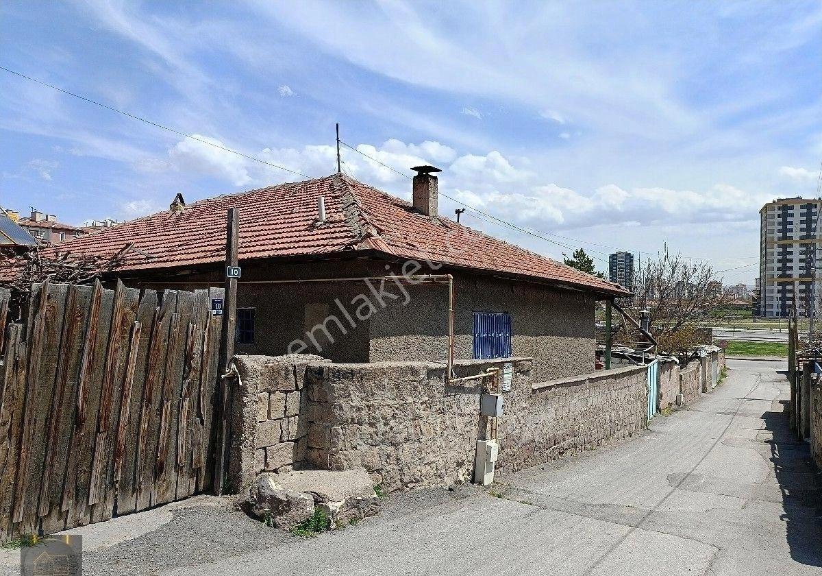Satlık Müstakil Ikı Takım Ev Yenidoğan - Görsel 12