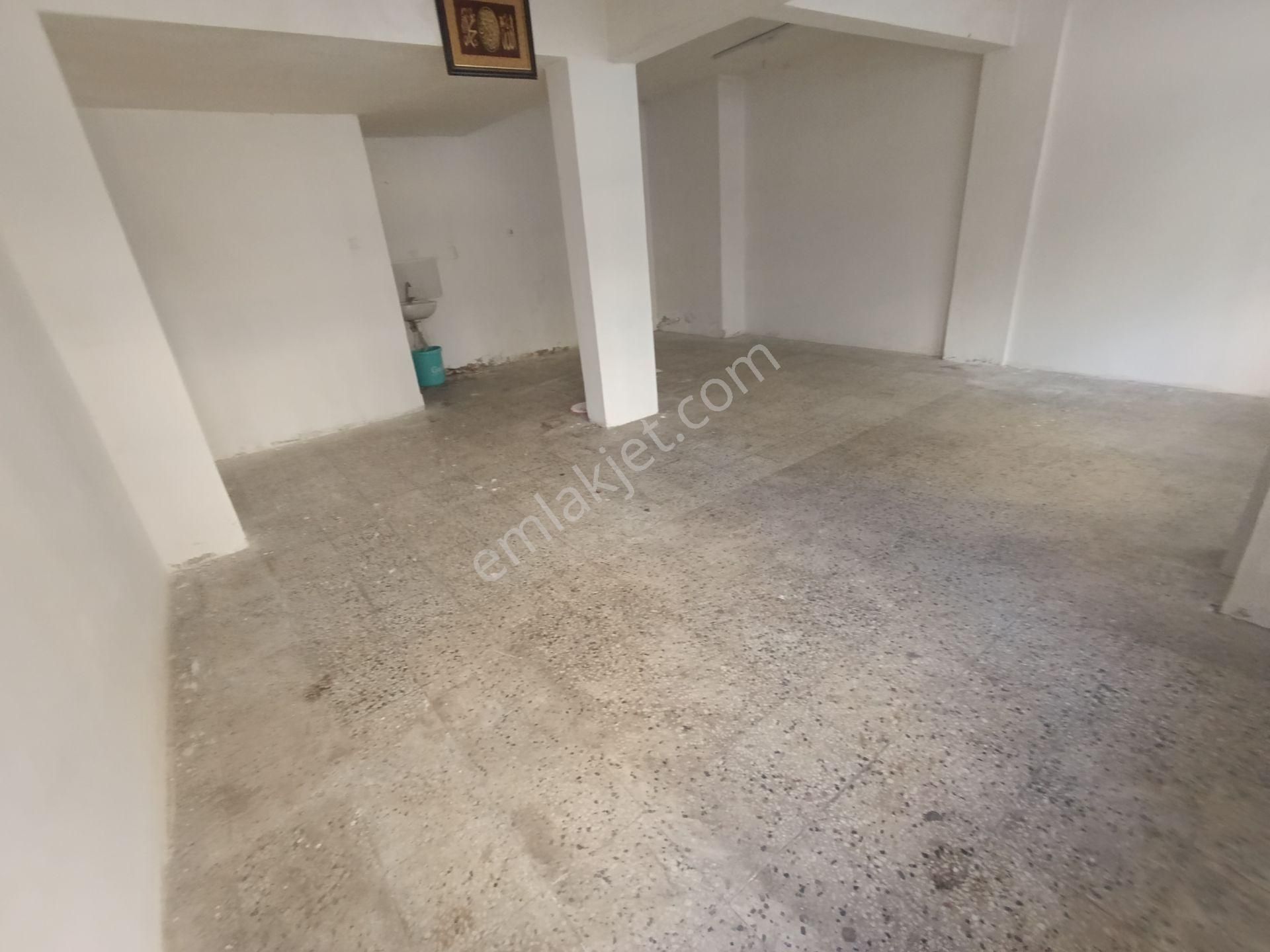 Pendik Güzelyalı Merkezde Yol Üstü Kiralık 50m2 Düz Dükkan - Görsel 12