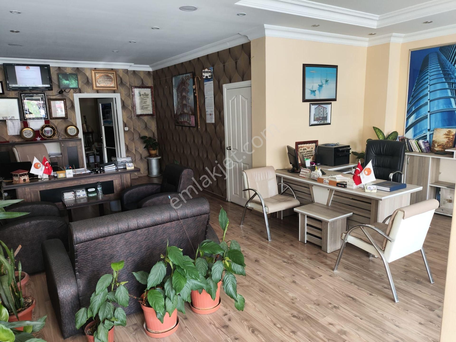 Pendik Güzelyalı Merkezde Yol Üstü Kiralık 50m2 Düz Dükkan - Görsel 31