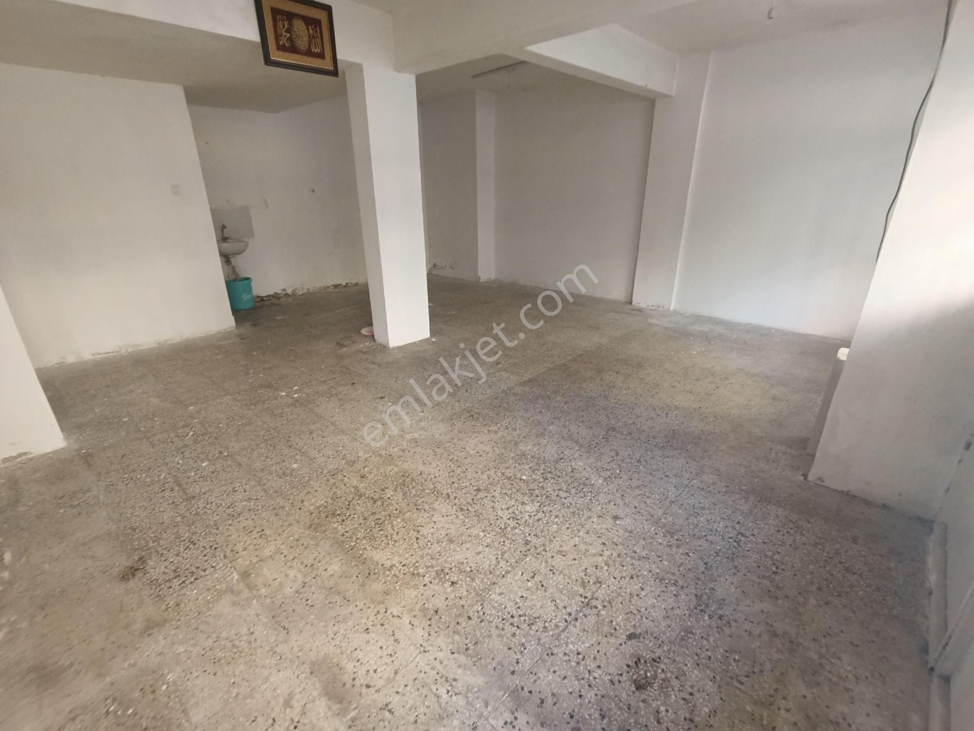 Pendik Güzelyalı Merkezde Yol Üstü Kiralık 50m2 Düz Dükkan - Görsel 11
