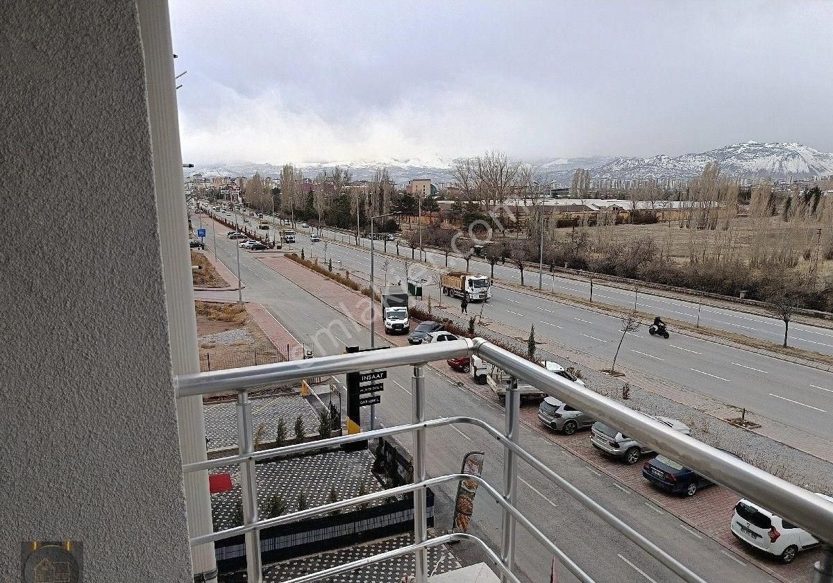 Satlık Sıfır Daireler Erkilet Yolu Polıs Okulu Yanı - Görsel 4