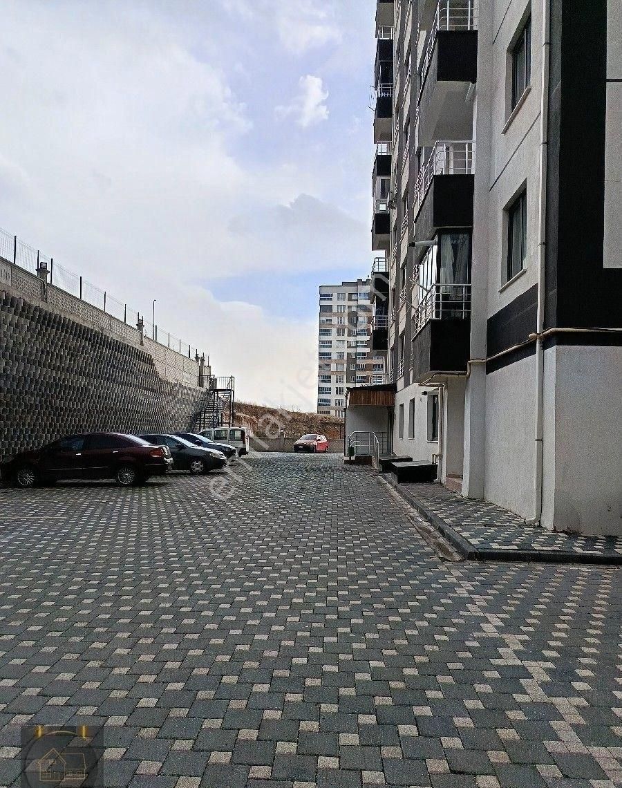 Satlık Sıfır Daireler Erkilet Yolu Polıs Okulu Yanı - Görsel 20