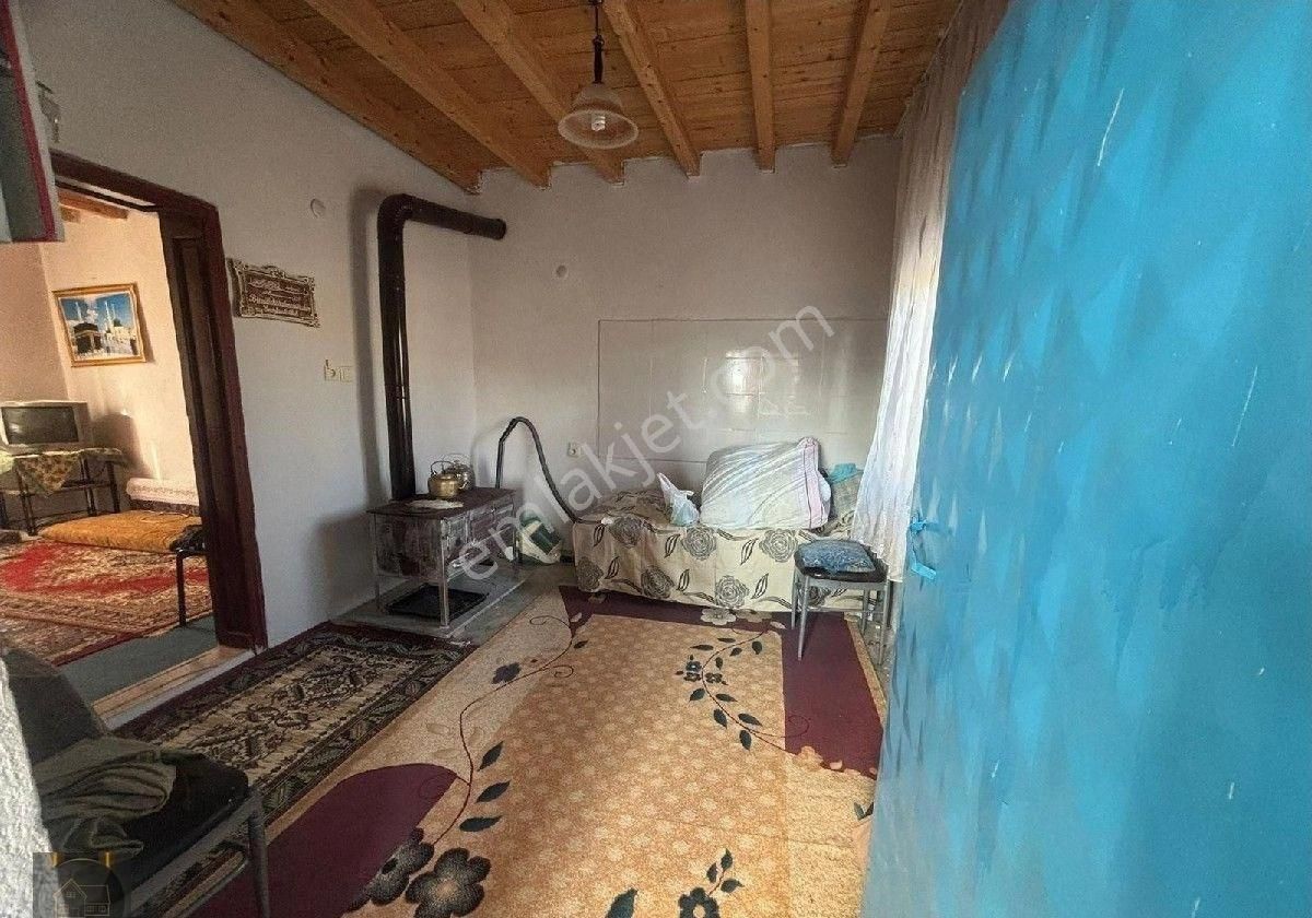 Erkilet Boyacı Mahallesinde Satılık 3+1 Bahçeli Müstakil Ev - Görsel 18