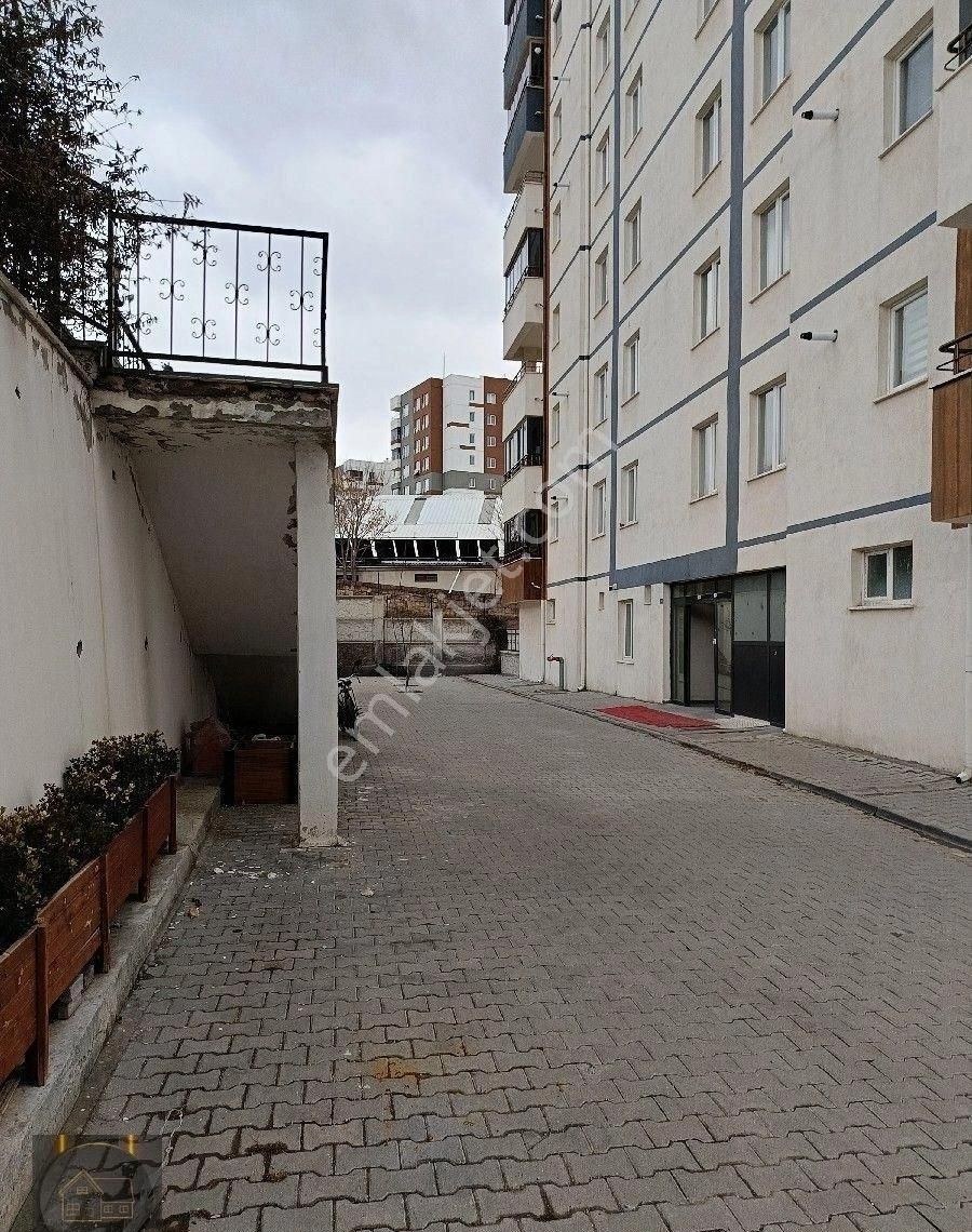 Satlık Daireler Erkilet Yolu Polıs Okulu Yanı - Görsel 24