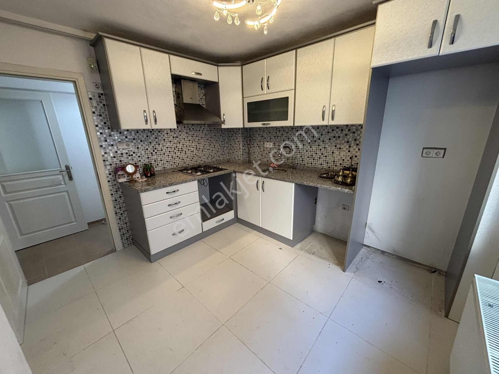 Bursa Mustafa Kemalpaşa Yunus Emre Mahallesi Satılık 3+1 Daire - Görsel 3