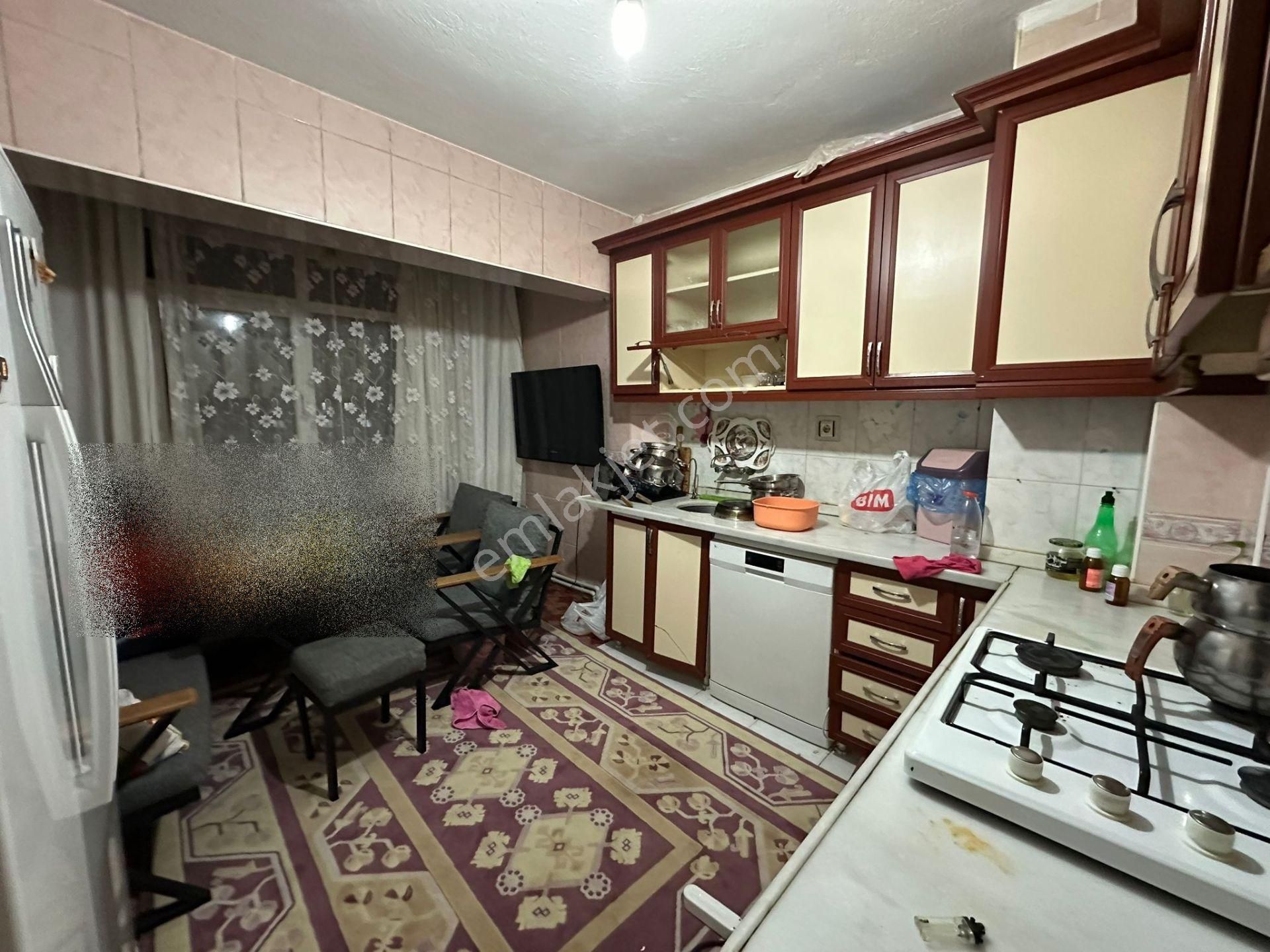 Ekin Mahallesinde Çatak Caddesi Üzerinde 3+1 Katta Satılık Daire !! - Görsel 4