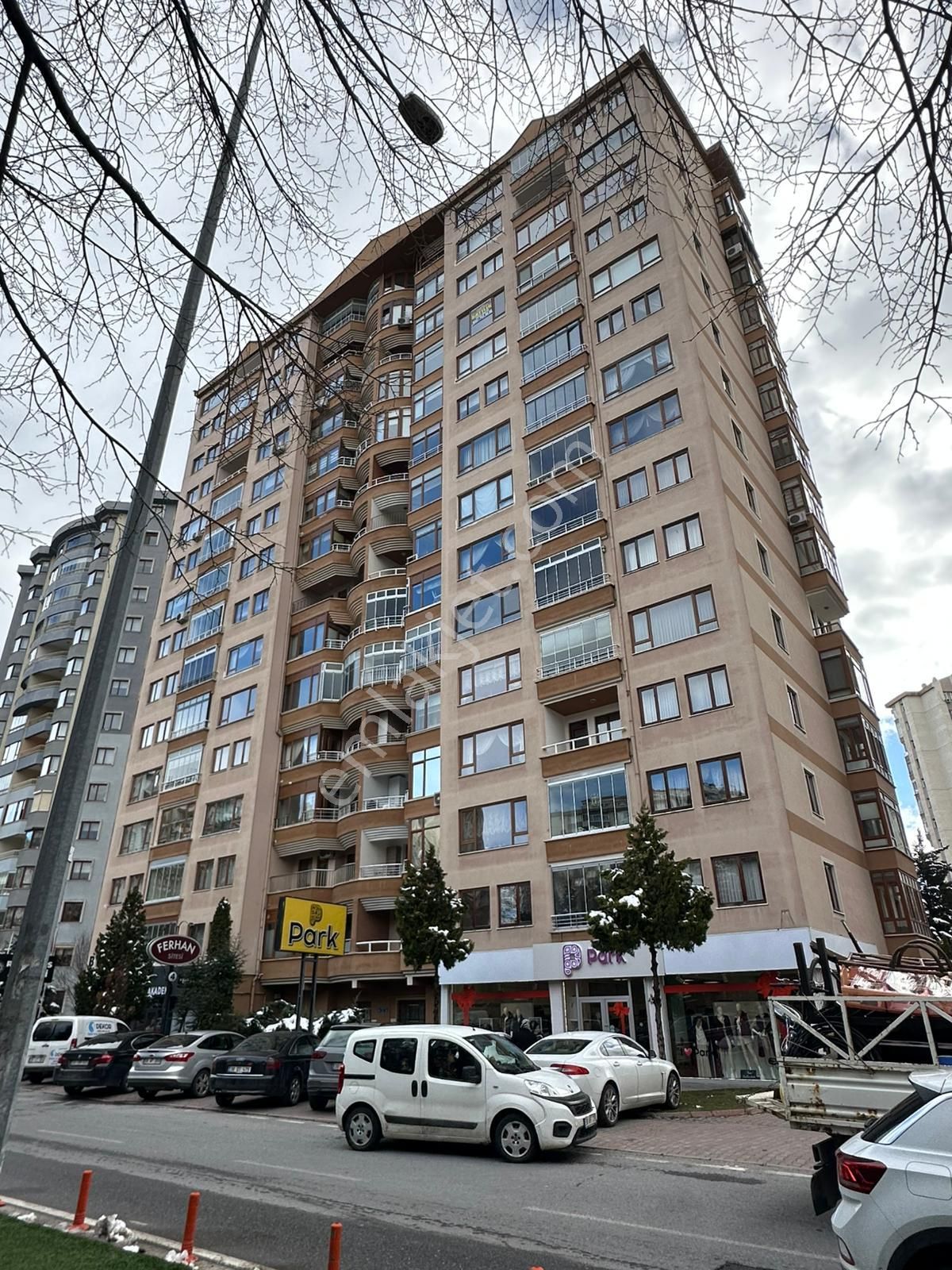 Alpaslan Mah. Kayseripark Yanı 4+1 Kiralık Lüks Daire - Görsel 3