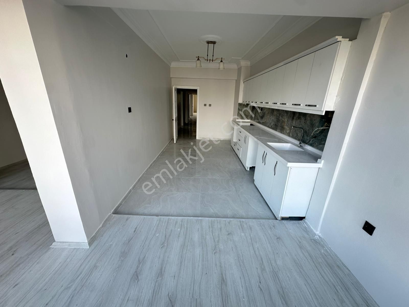 Alpaslan Mah. Kayseripark Yanı 4+1 Kiralık Lüks Daire