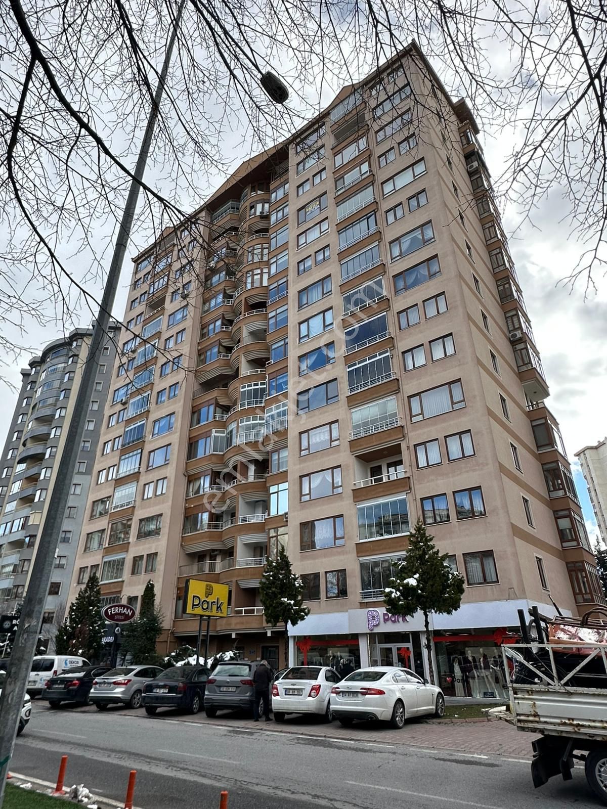 Alpaslan Mah. Kayseripark Yanı 4+1 Kiralık Lüks Daire - Görsel 2