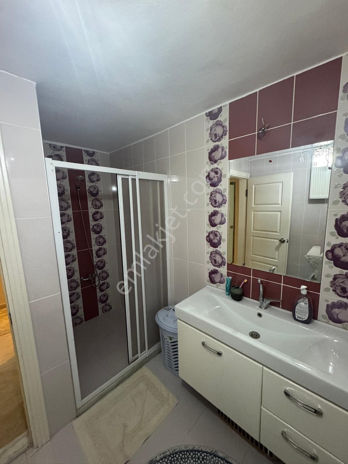 Rekoor Emlaktan 56'larda 3+1 Satılık Daire - Görsel 13