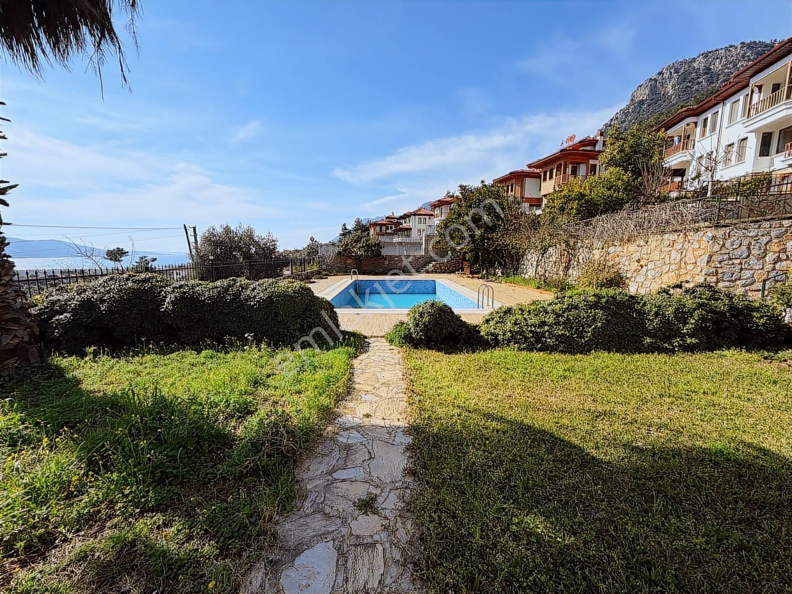Akyakada Havuz & Orman Manzaralı Özel Girişli Triplex Villa - Görsel 5