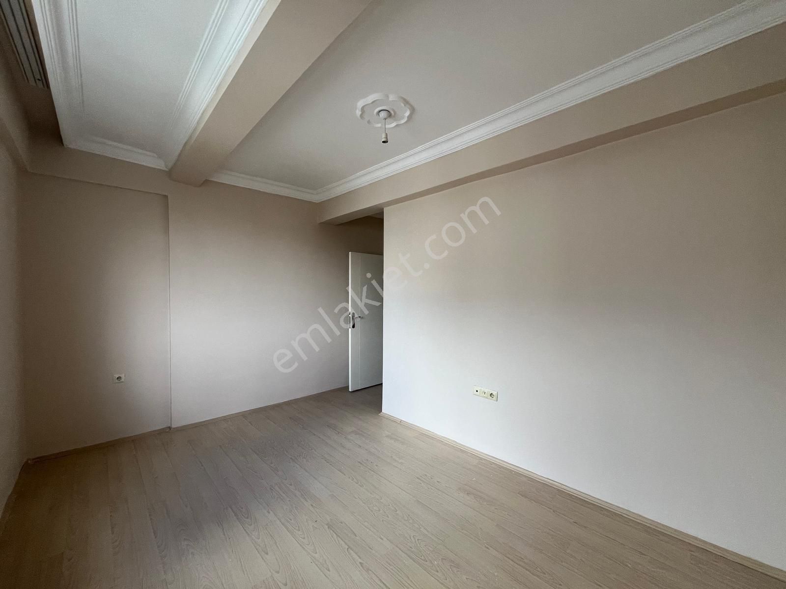Ekerden Balsu Bulvarında Geniş 3+1 Aile Apartmanında Kiralık - Görsel 5