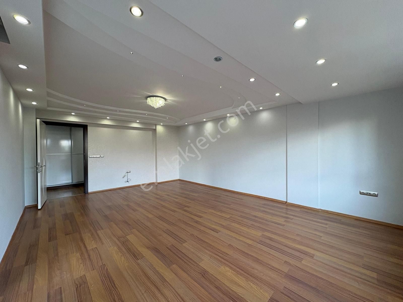 Swissheim'dan Göveçlik Coşkunsu Sitesi'nde 3+1 Kiralık Daire - Görsel 32