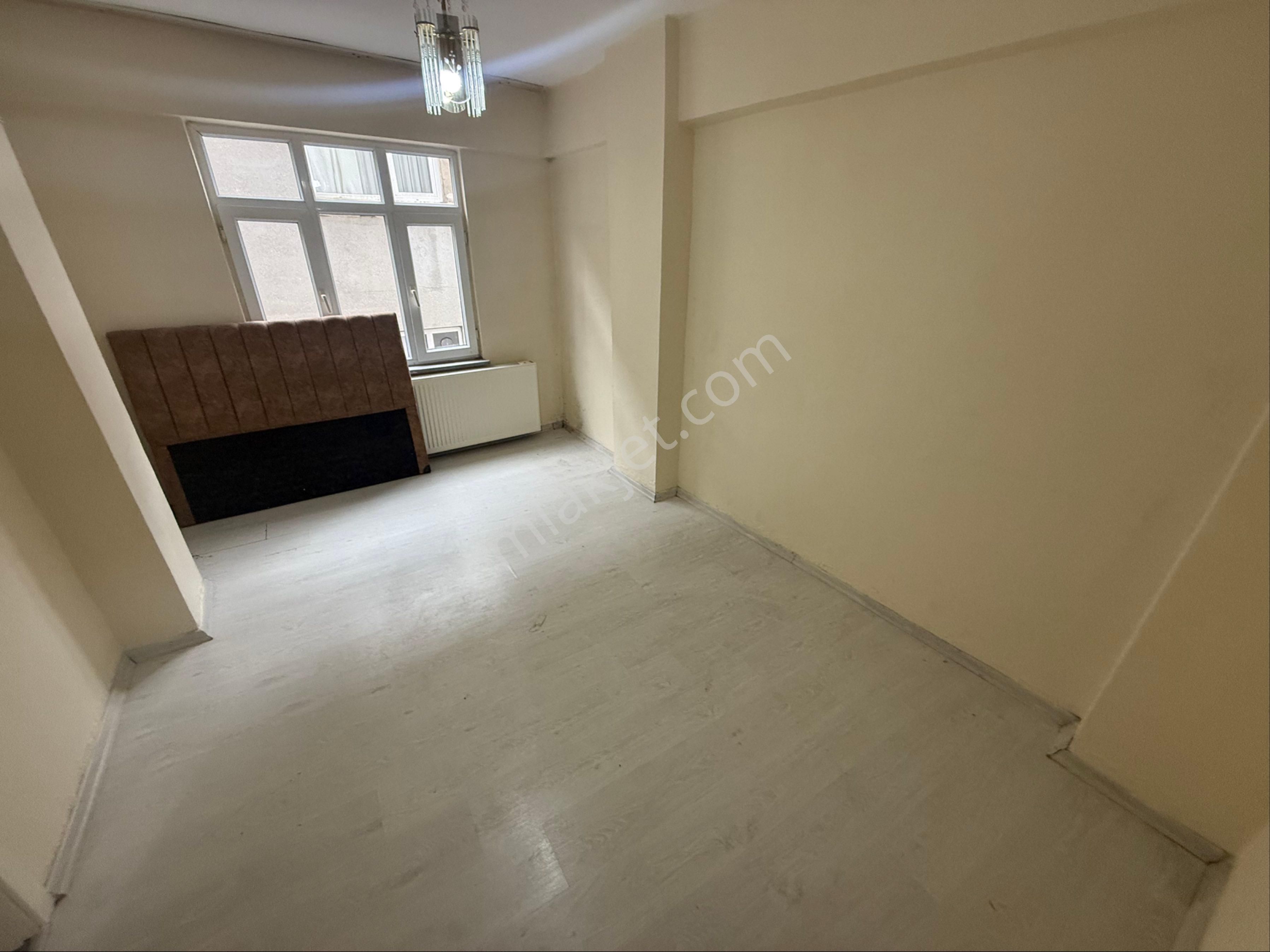 50. Yıl Mah 2+1 95 M2 2. Kat Temiz Masrafsız Kiralık Daire - Görsel 14