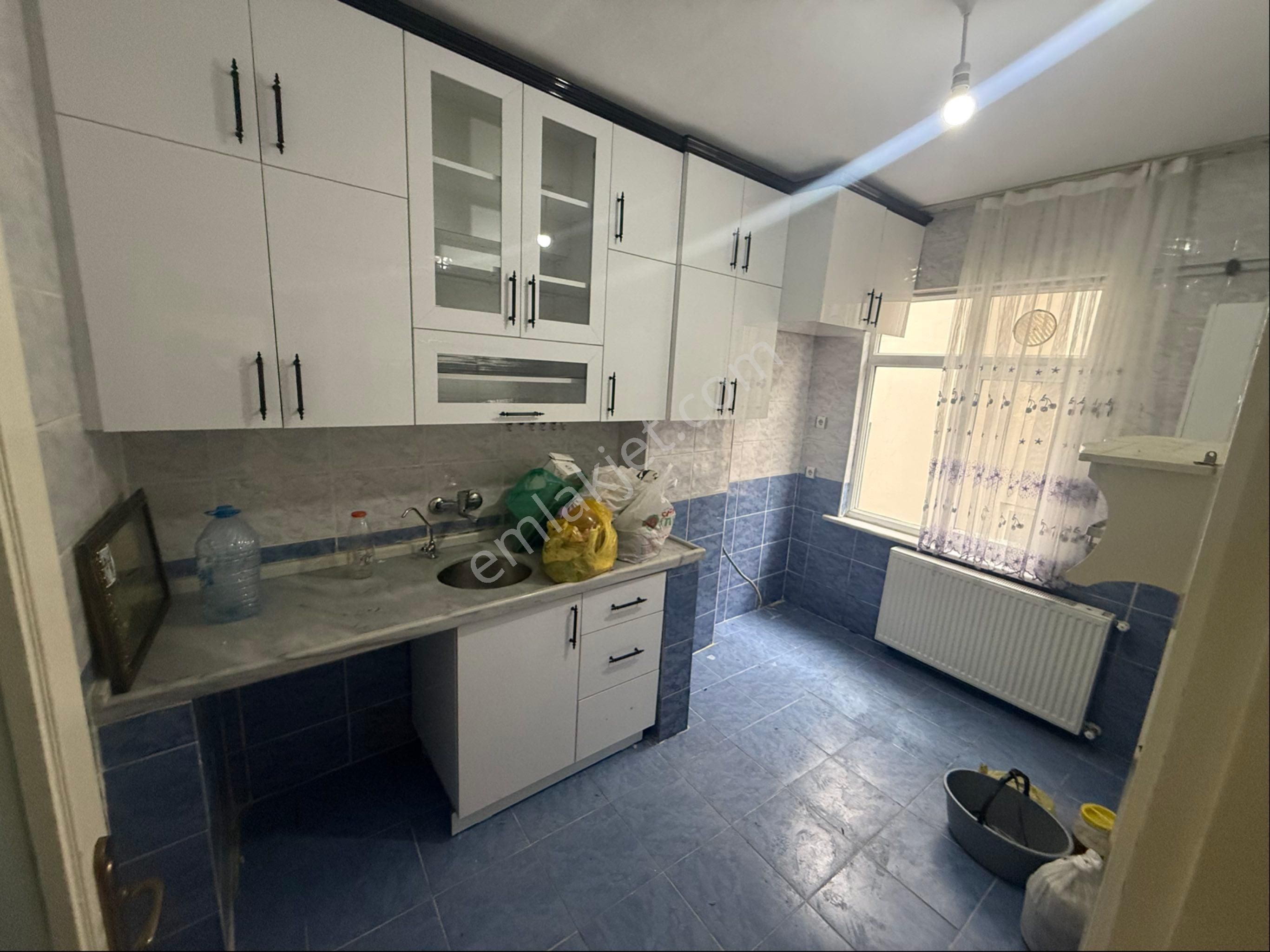 50. Yıl Mah 2+1 95 M2 2. Kat Temiz Masrafsız Kiralık Daire - Görsel 2