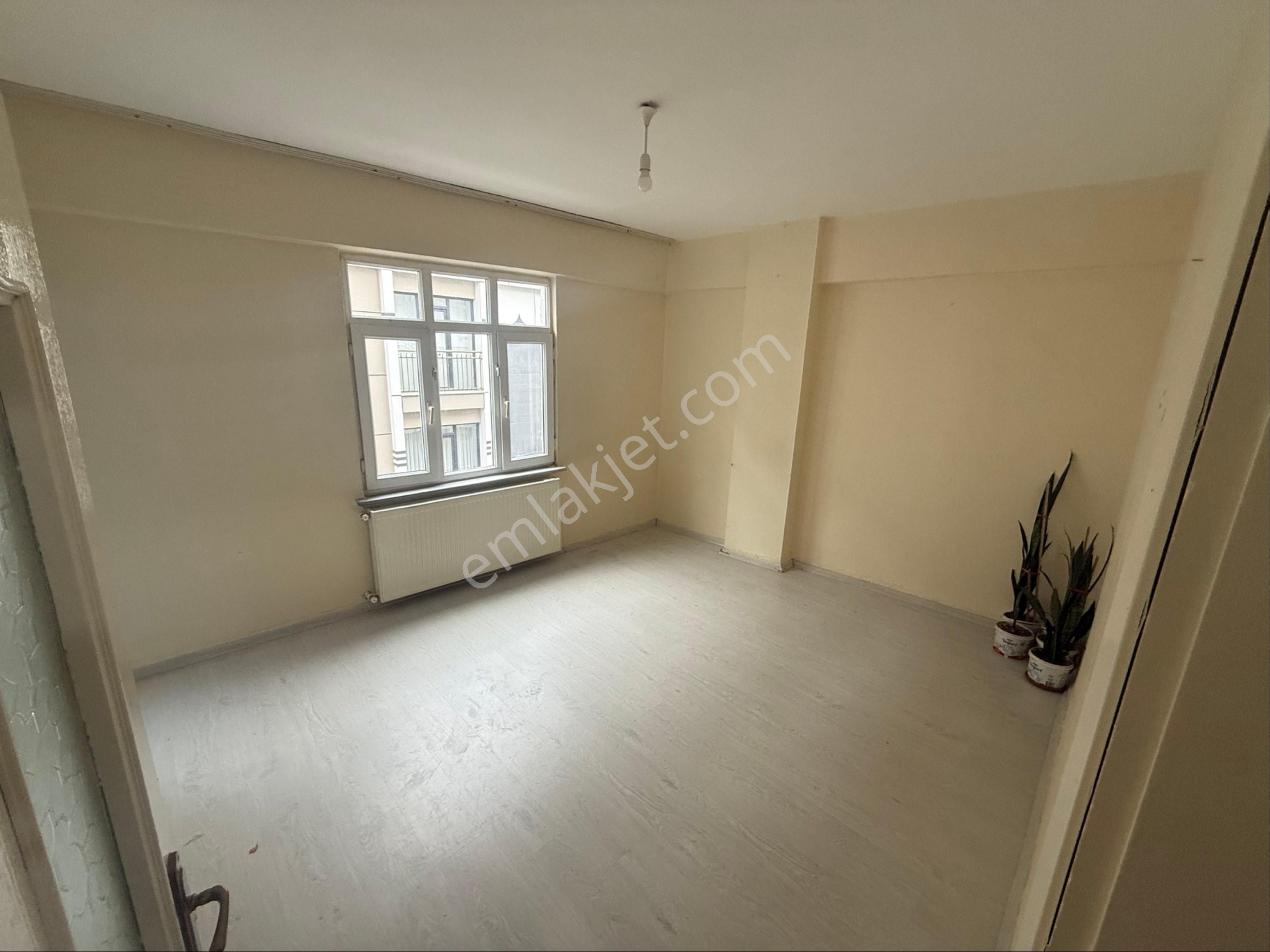 50. Yıl Mah 2+1 95 M2 2. Kat Temiz Masrafsız Kiralık Daire - Görsel 24