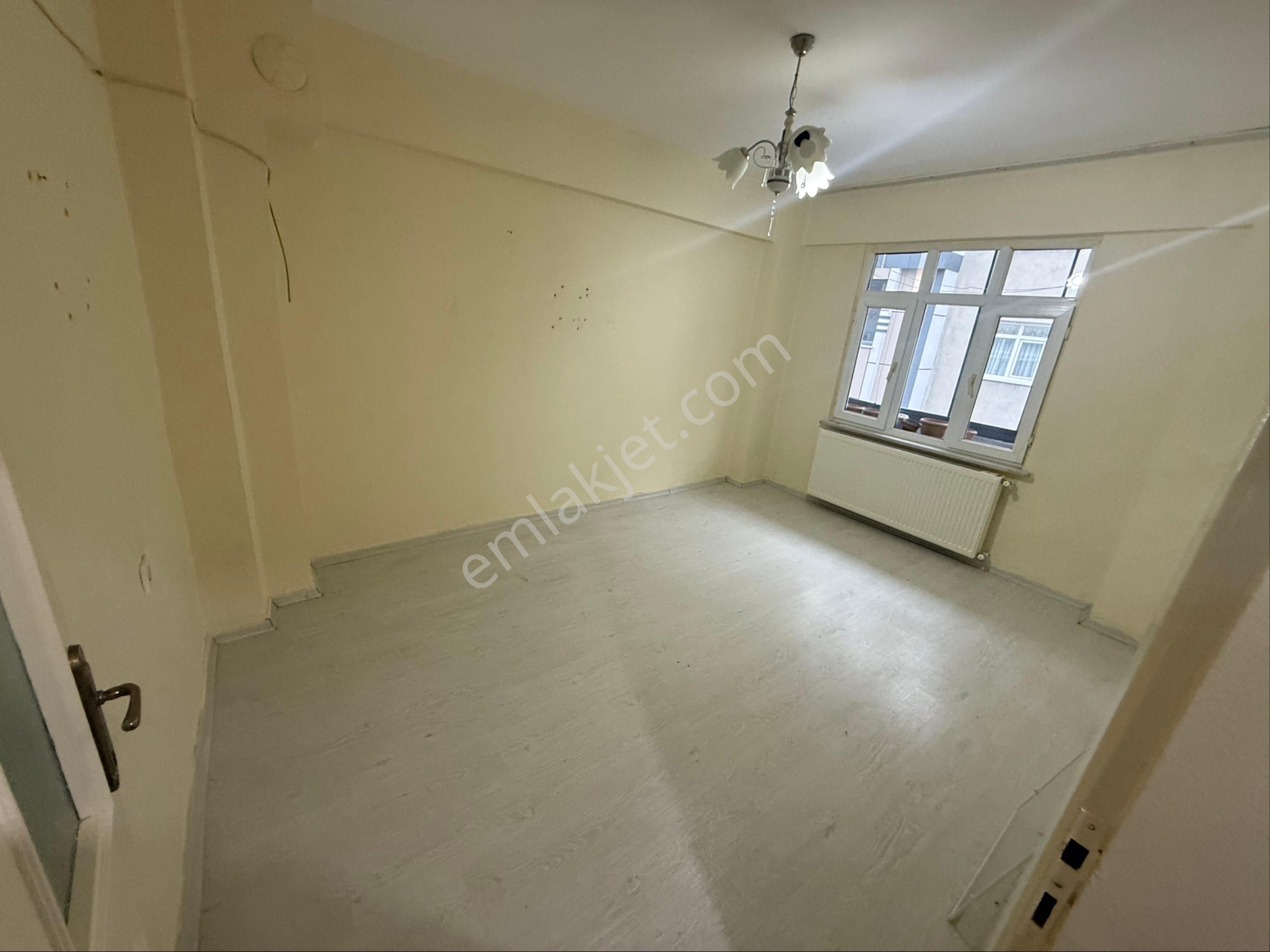 50. Yıl Mah 2+1 95 M2 2. Kat Temiz Masrafsız Kiralık Daire - Görsel 9