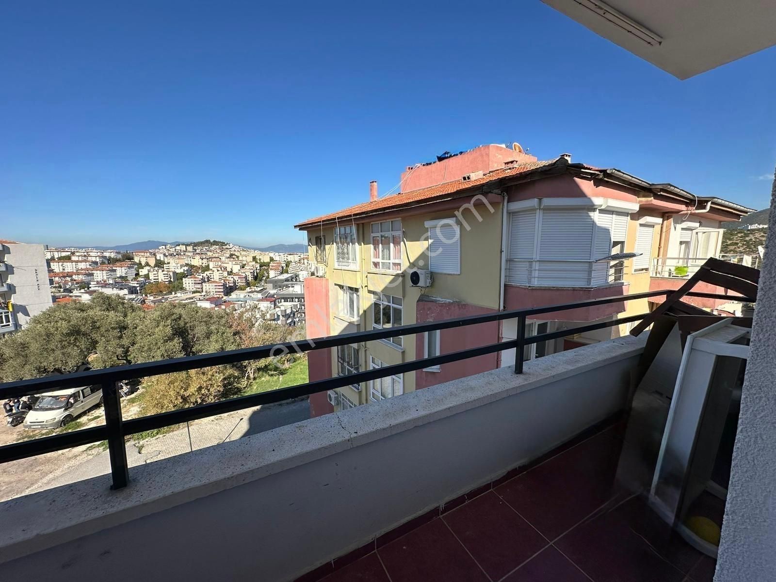 Kuşadası Kadınlar Denizi Mahallesinde Satılık Daire - Görsel 2