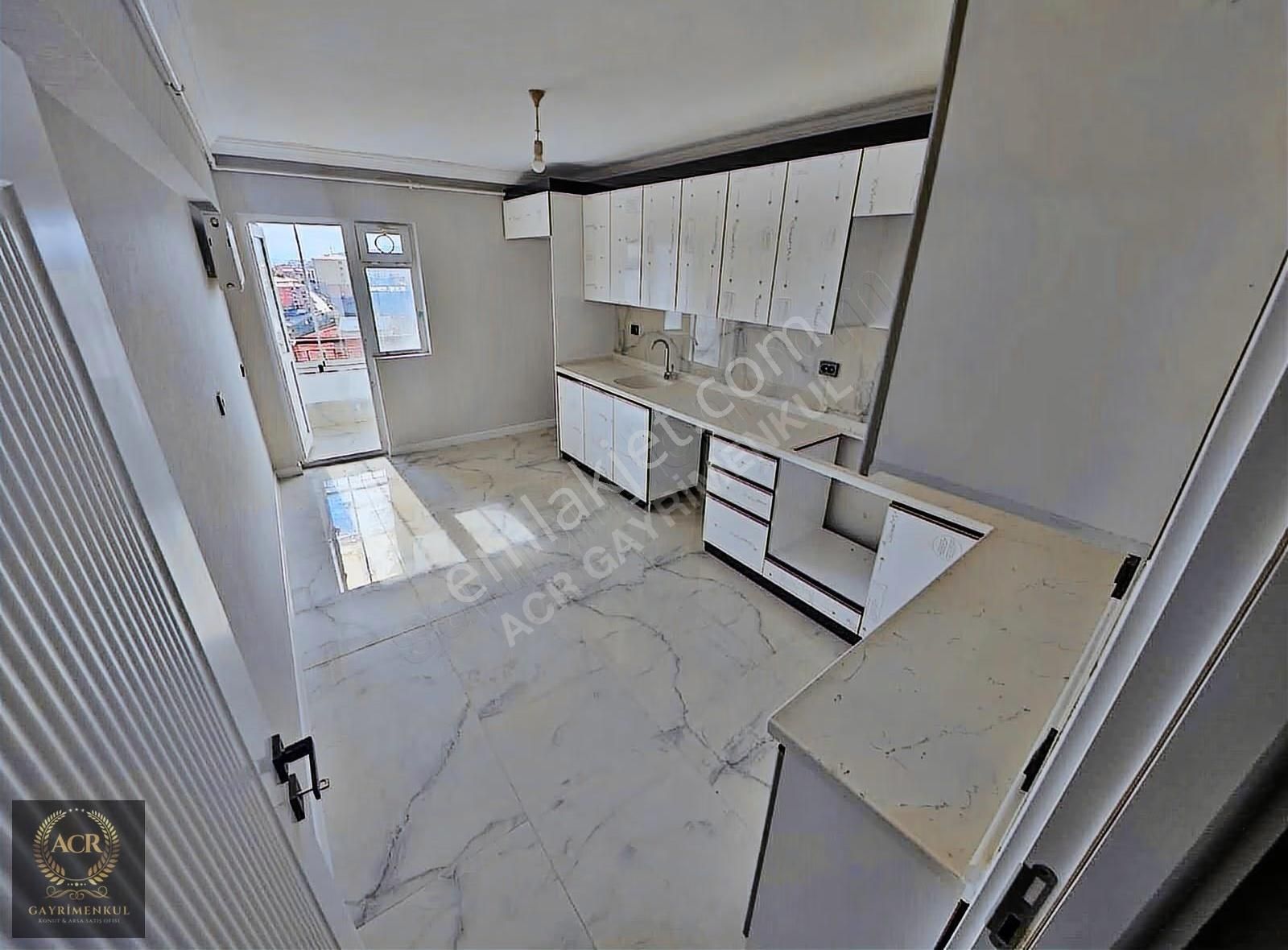 Park Ve Şehir Manzaralı 3.5+1 Geniş M2 Lüks Yapılı Ara Kat - Görsel 2