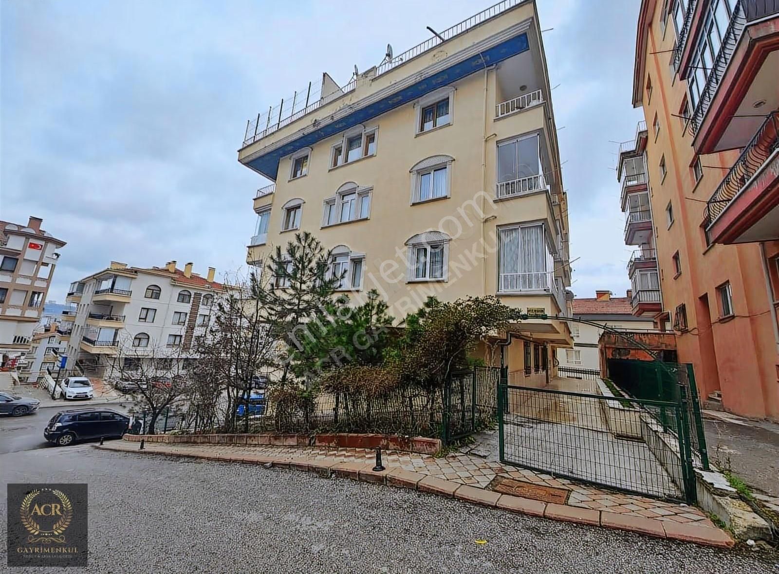 Acr'den Yayla'da Masrafsız 3. Kat 3+1 Daire