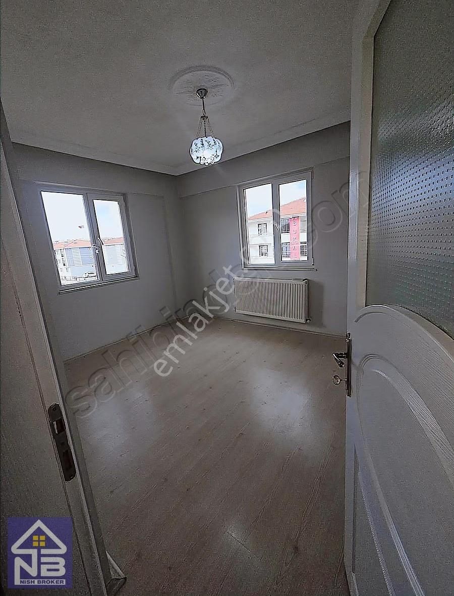 İnegöl Kozluca'da 4 Cephe, Çift Balkon, Merkeze Yürüme Mesafesin - Görsel 8