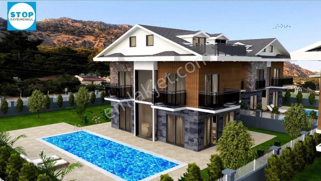 Stop’tan Foça 355m² Arsa Paylı Denize 350m 4+1 Tripleks Villa