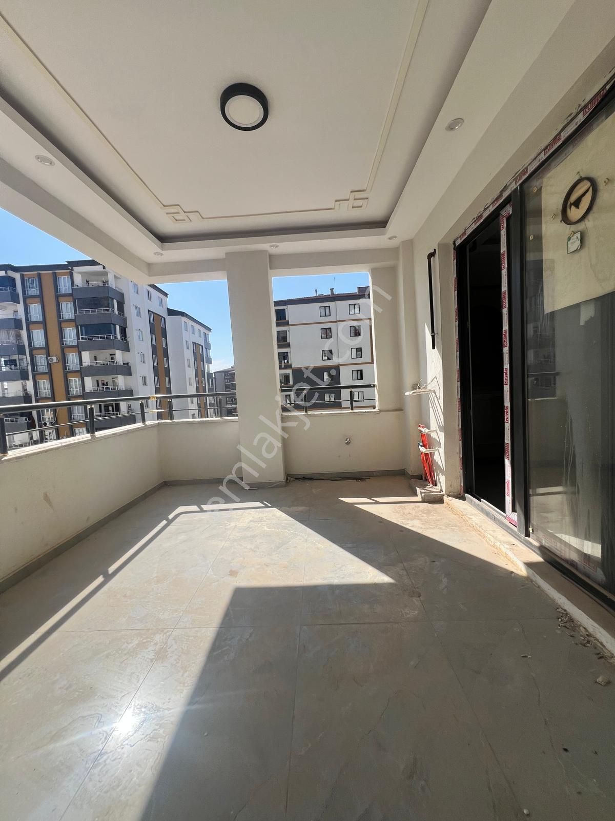 Mavi Emlak Tan Sacır (cüneyt) De Satılık 2+1 Sıfır Lüks Daire 3.200.000tl - Görsel 9