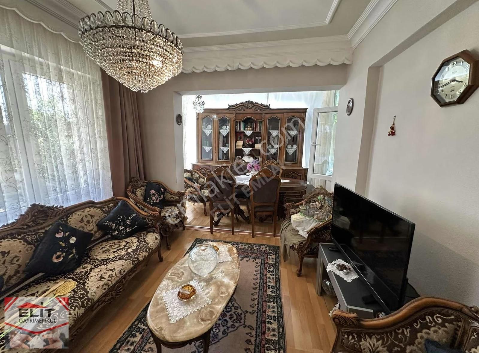 Satılık Karasu Merkezde Yüksek Giriş 3+1 M'ayrı Daire Masrafsız