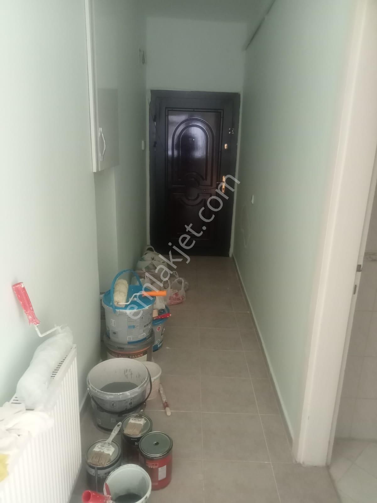 Bahçelievler Azerbeycan Cad Üzerinde 3. Kat Kombili 2+1 Kiralık Daire - Görsel 3