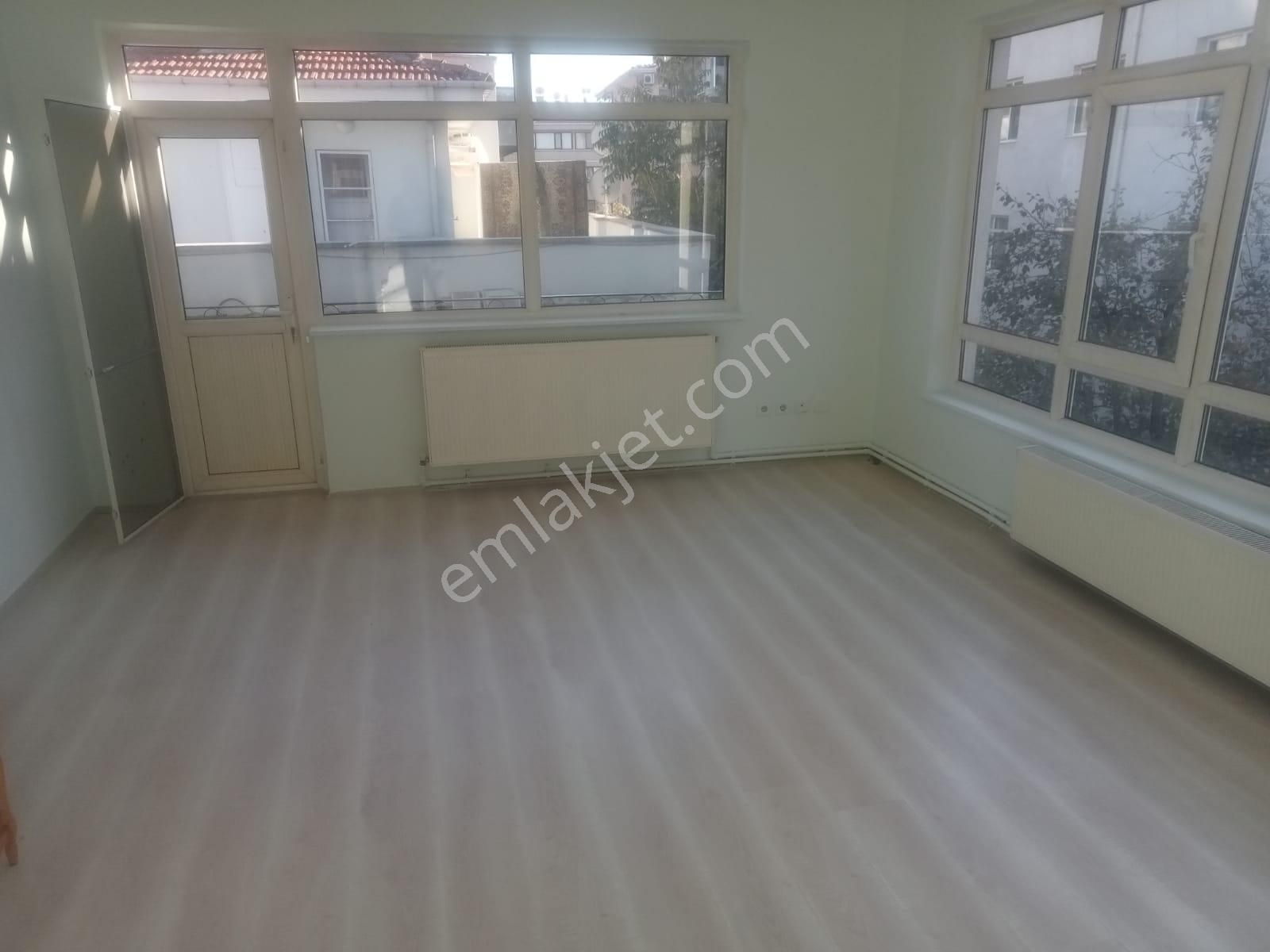 Bahçelievler Azerbeycan Cad Üzerinde 3. Kat Kombili 2+1 Kiralık Daire - Görsel 5