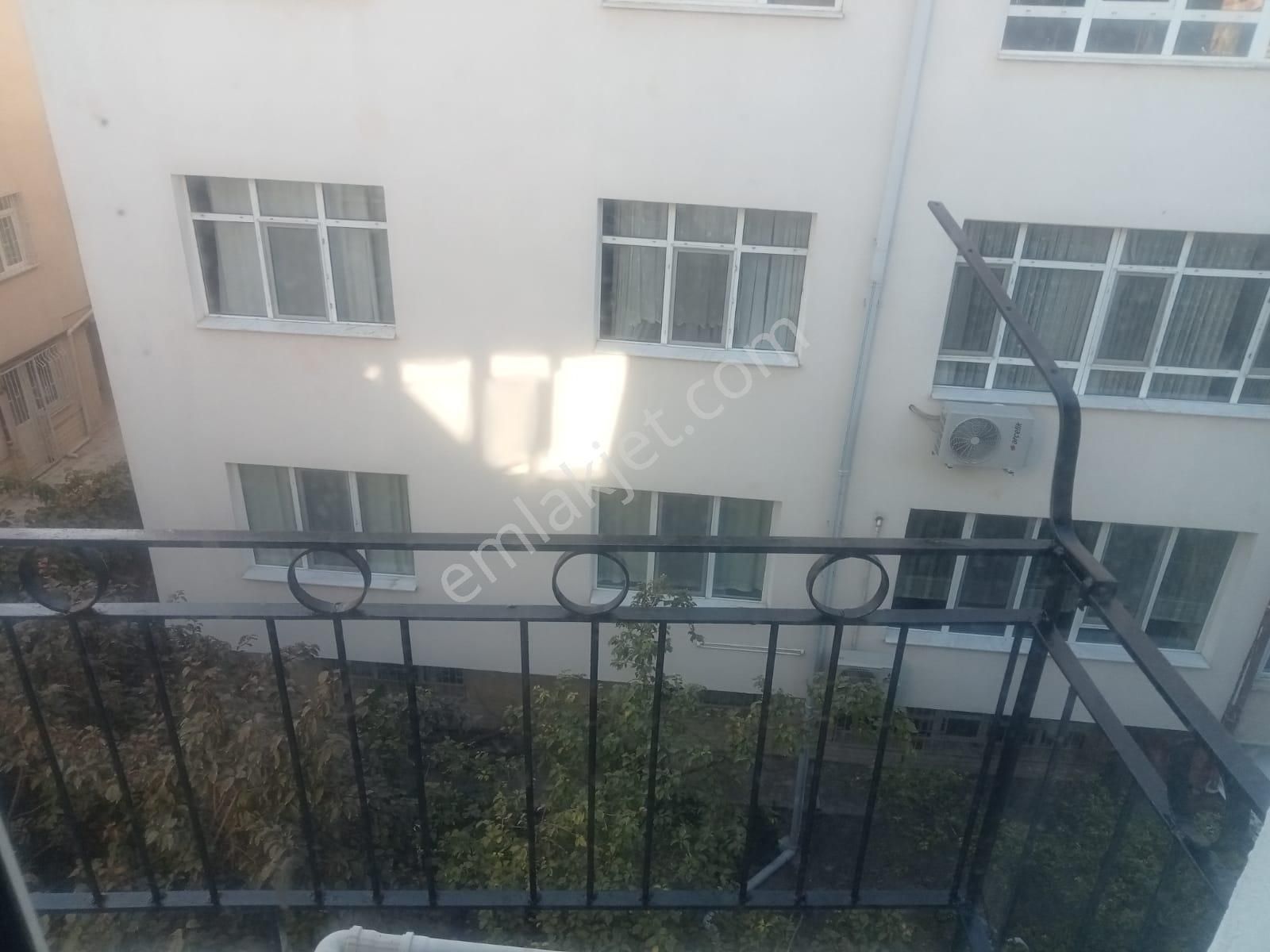 Bahçelievler Azerbeycan Cad Üzerinde 3. Kat Kombili 2+1 Kiralık Daire - Görsel 20