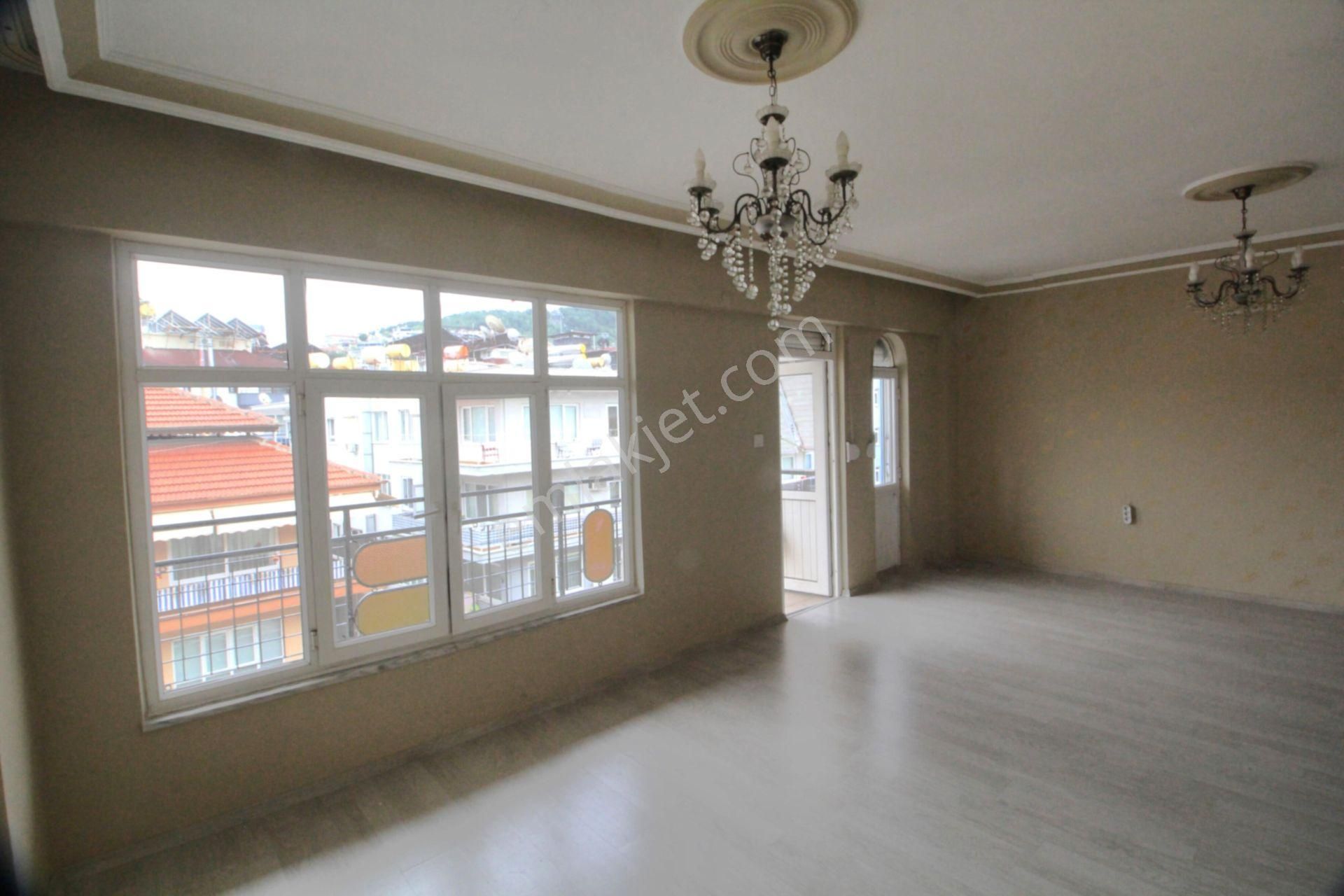 Saray Mah Merkezde Ve Teleferiğa 50 M 2+1 Boş Uzun Dönem Kıralık Daire - Görsel 9