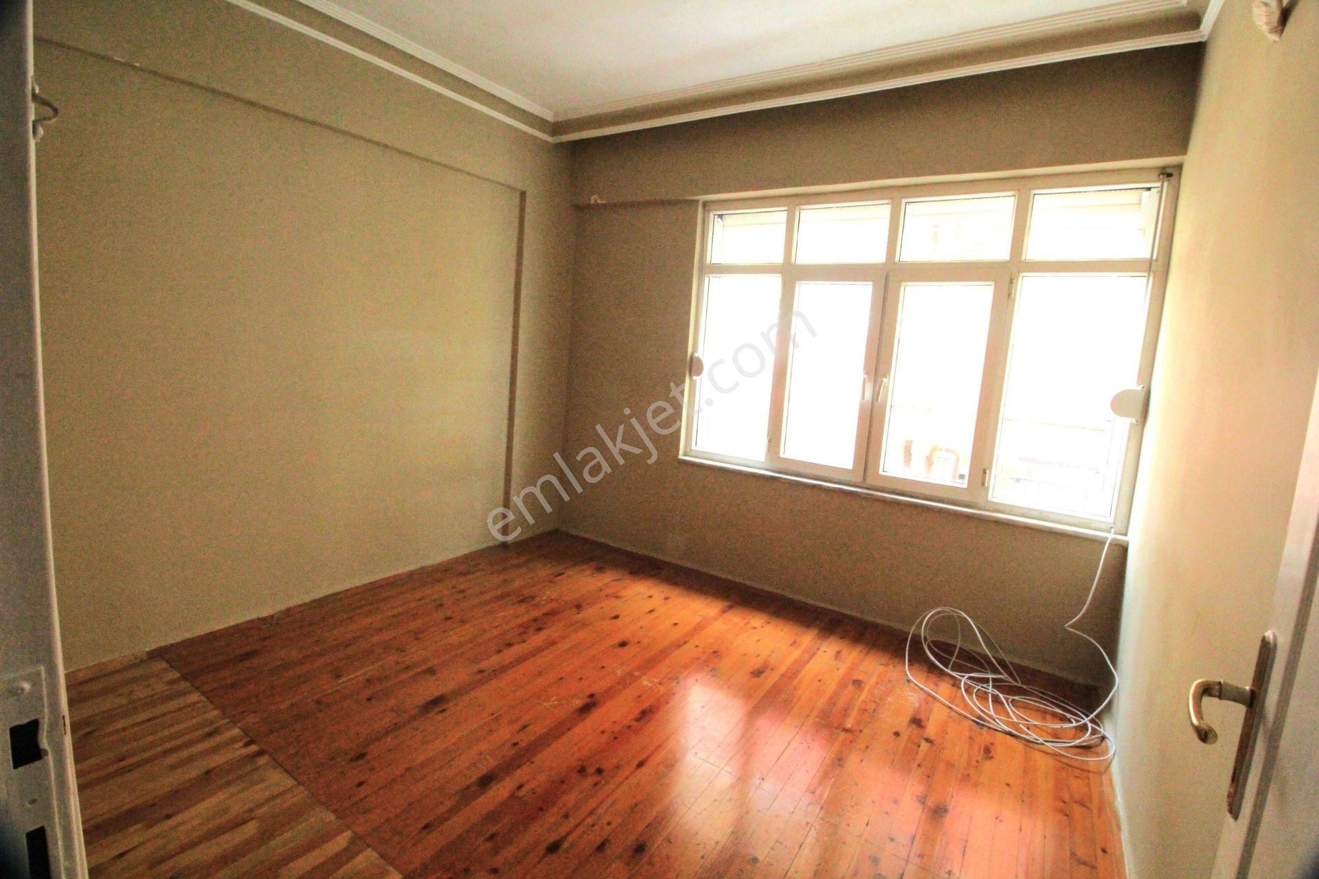 Saray Mah Merkezde Ve Teleferiğa 50 M 2+1 Boş Uzun Dönem Kıralık Daire - Görsel 13