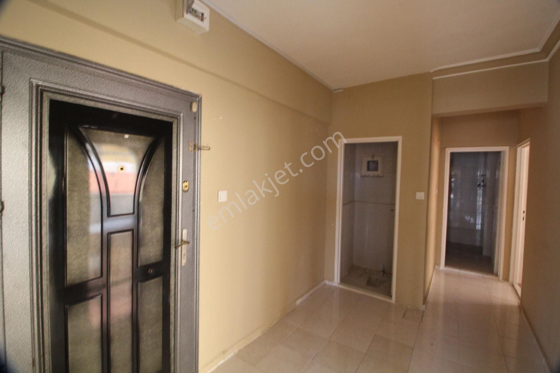 Saray Mah Merkezde Ve Teleferiğa 50 M 2+1 Boş Uzun Dönem Kıralık Daire - Görsel 15