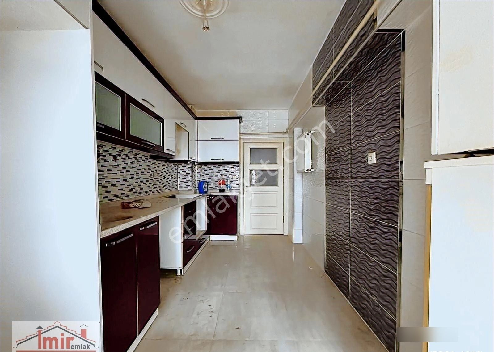 İmir Emlak'tan 3+1 Merkezi Konumda Yüksek Giriş Daire - Görsel 3