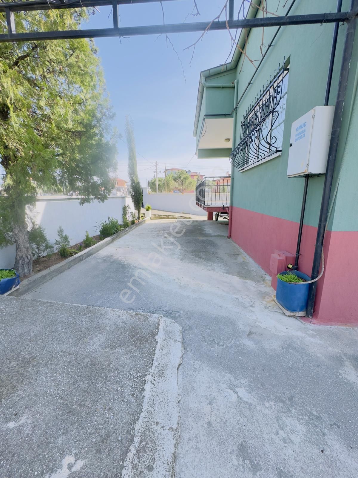 Doğayla İçiçe/bahçeli Müstakil Yaşam/şehrin Gürültüsünden Uzak - Görsel 2