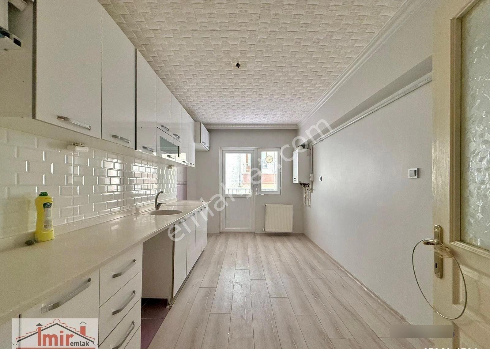 İmir Emlak'tan 3+1 Okul Yakını 1.kat 130m² Kilerli Masrafsız Daire - Görsel 3