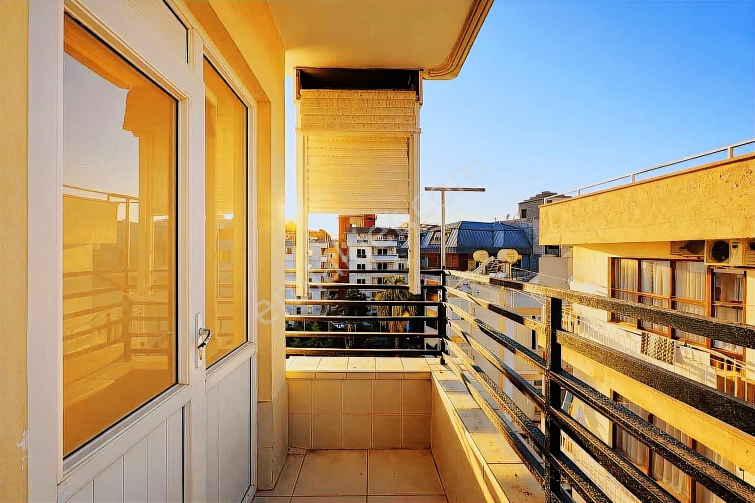 Güllerpınarında İkamete Uygun Satılık 3+1 Ayrı Mutfak Daire - Görsel 6