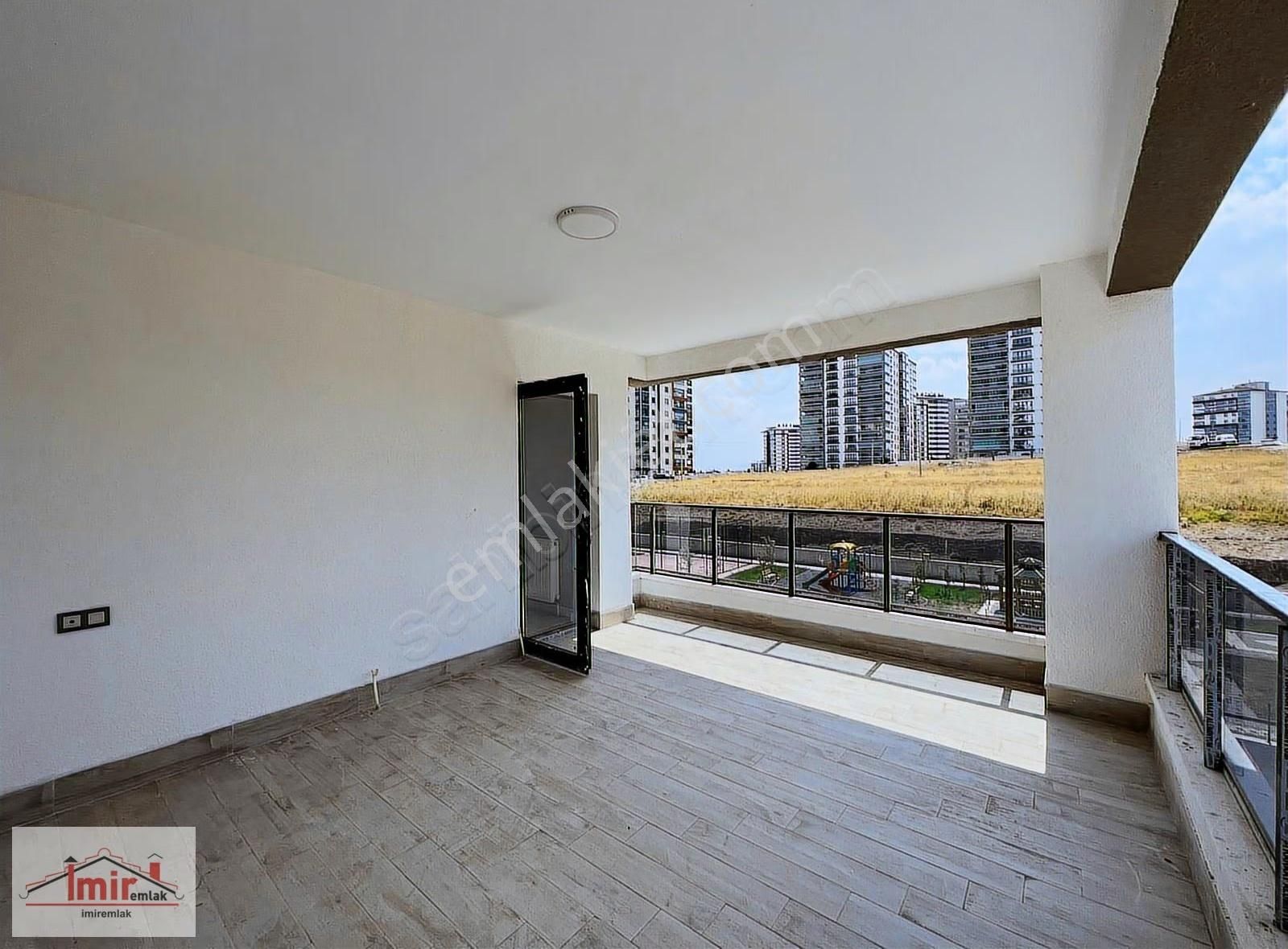 İmir Emlak Ofisinden Hastane Yanı 4+1 180m2 5.kat Site Dairesi - Görsel 15