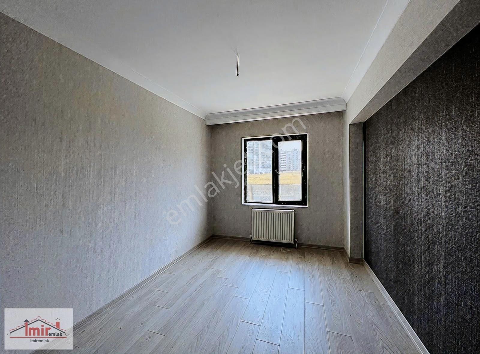 İmir Emlak Ofisinden Hastane Yanı 4+1 180m2 5.kat Site Dairesi - Görsel 2