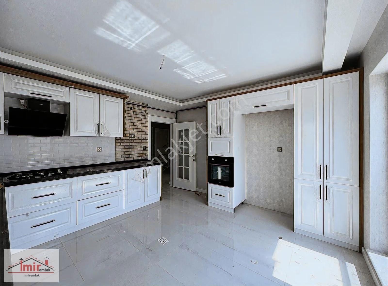 İmir Emlak Ofisinden Hastane Yanı 4+1 180m2 5.kat Site Dairesi - Görsel 11