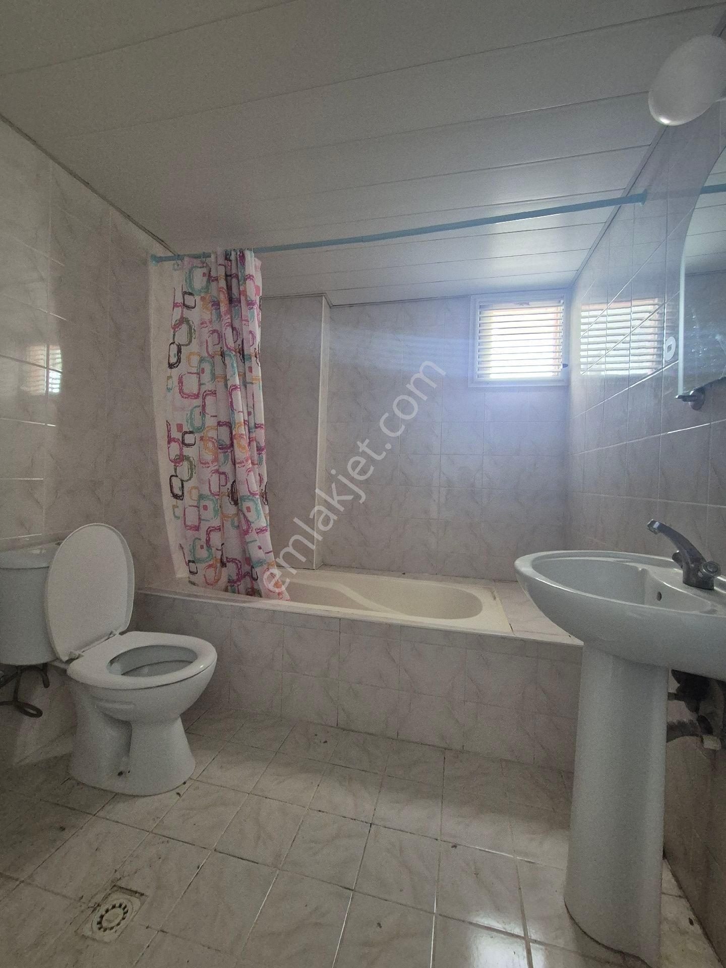 Huzurevlerinde 3+1 Kapalı Mutfak Merkezi Konumda Geniş Oturumlu Kiralık Daire - Görsel 25