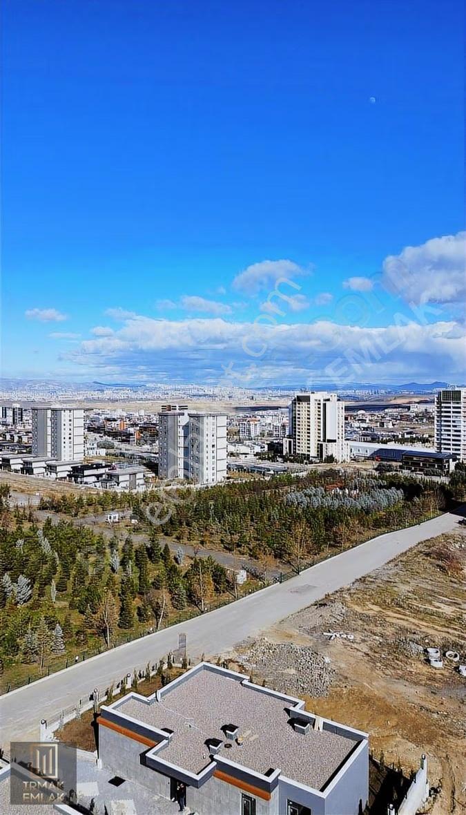 Bağlıca'nın En Nezih Bölgesinde Tek Kat 4+1 Satılık Villa - Görsel 29