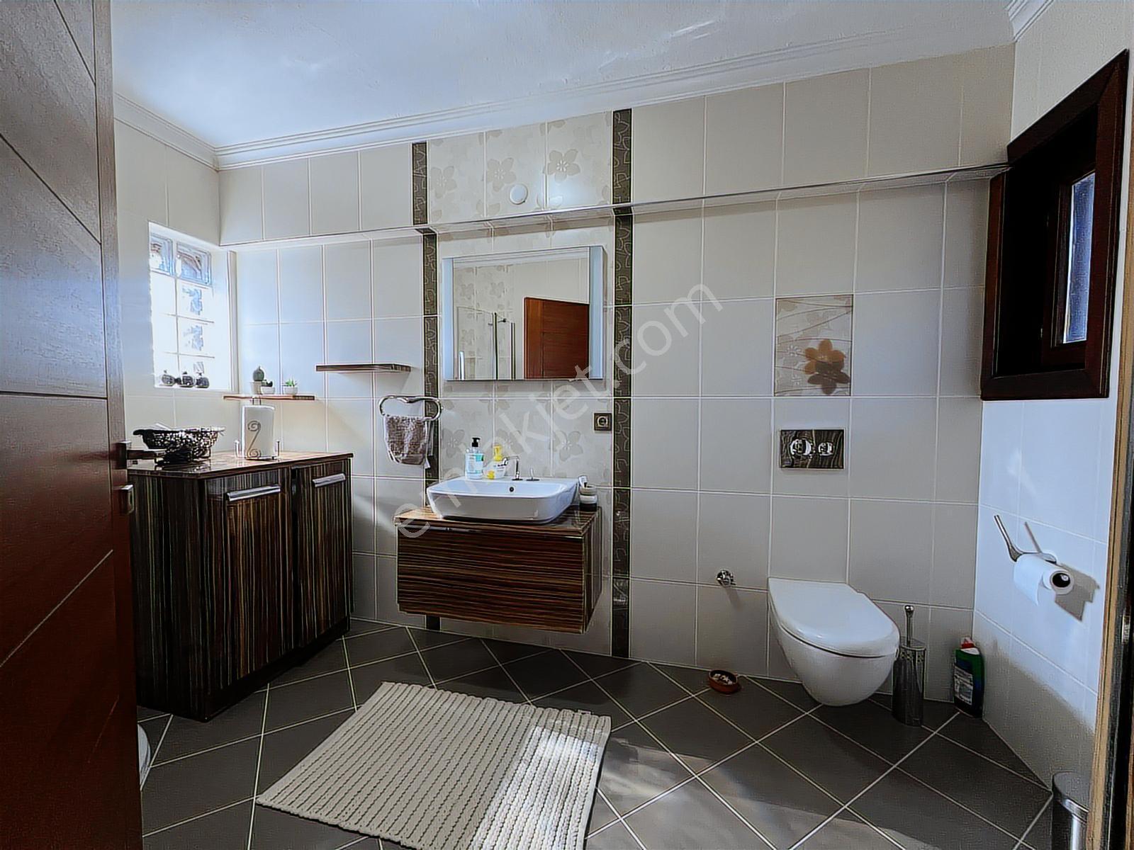 Sapanca Bağdat Caddesinde 3+1 Satılık Site İçi Villa - Görsel 9