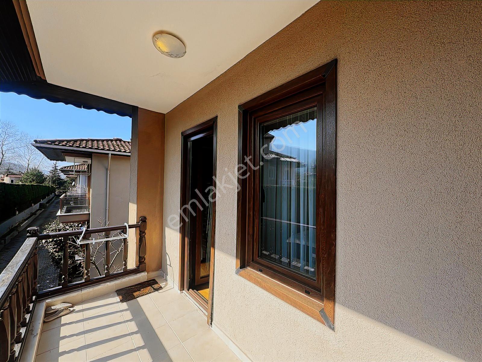 Sapanca Bağdat Caddesinde 3+1 Satılık Site İçi Villa - Görsel 22